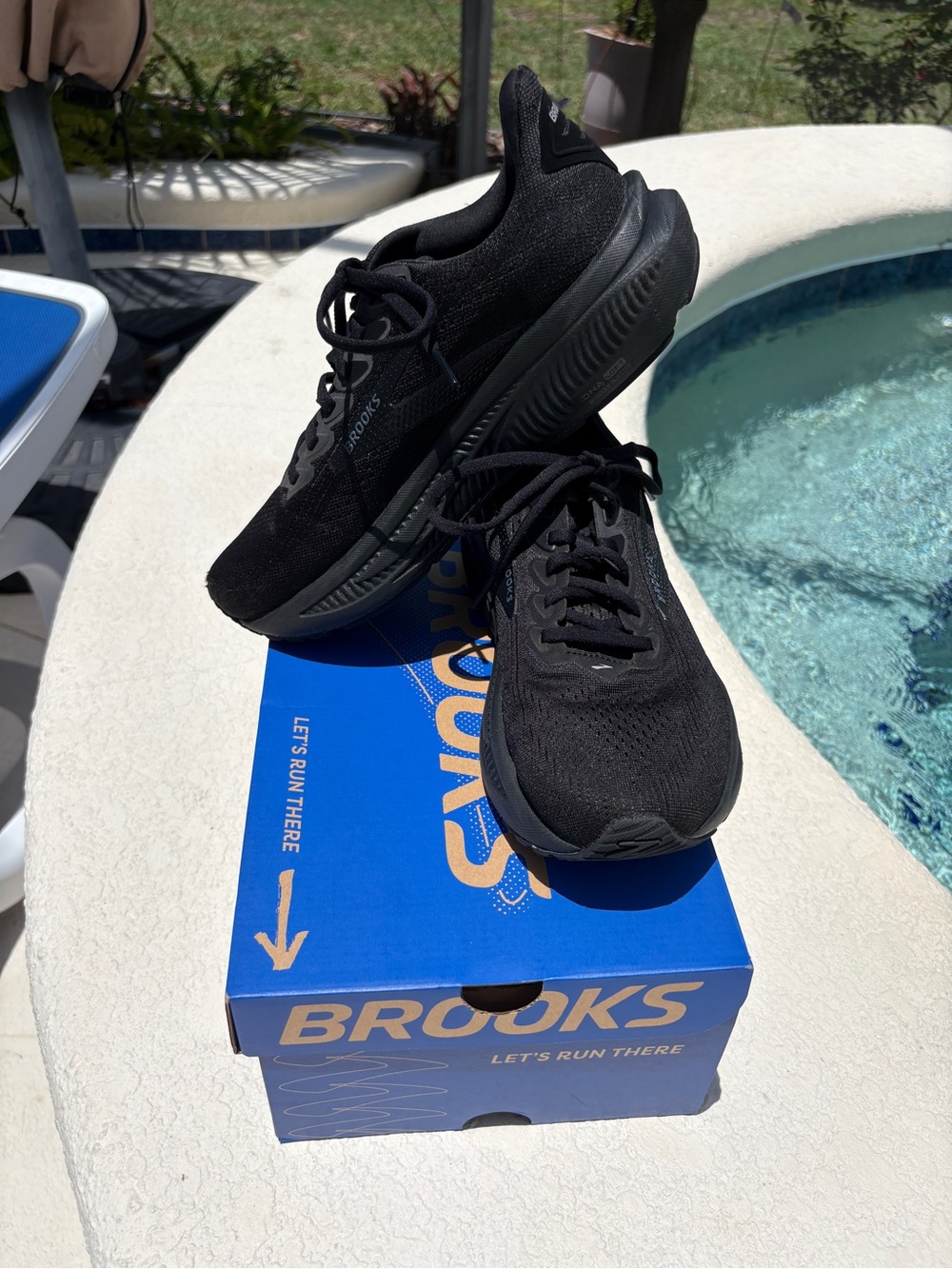 Brooks Black Womens sneakers